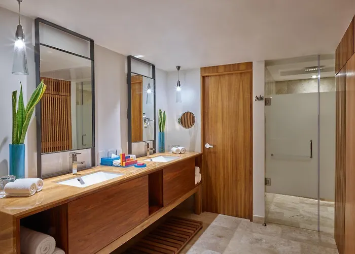 Fiesta Americana CondesaAll Inclusive Cancun